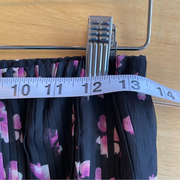 Forever21 Black Pleated Floral Pink and White Strapless Mini Dress in Size Small - Picture 11 of 12